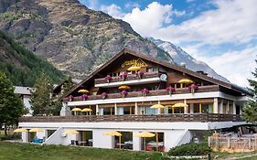 Premium Apartments @ Monte Rosa